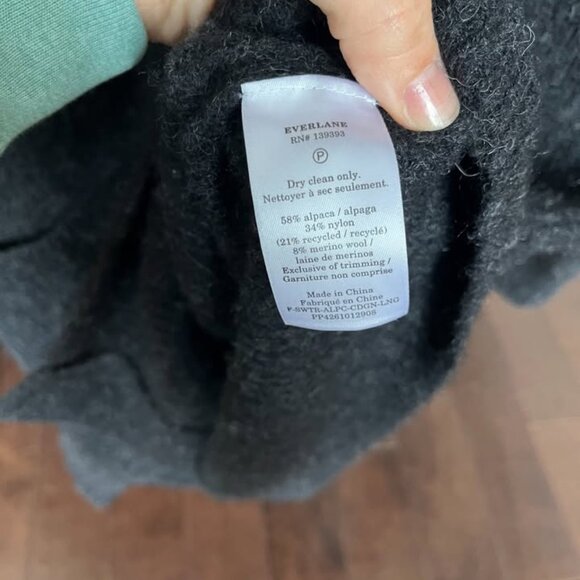 Everlane Alpaca Pocket Cardigan - Picture 9 of 9